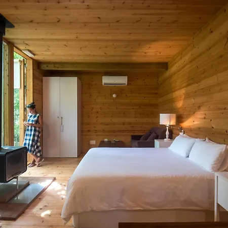مكان تخييم Cabanas De Apriscos