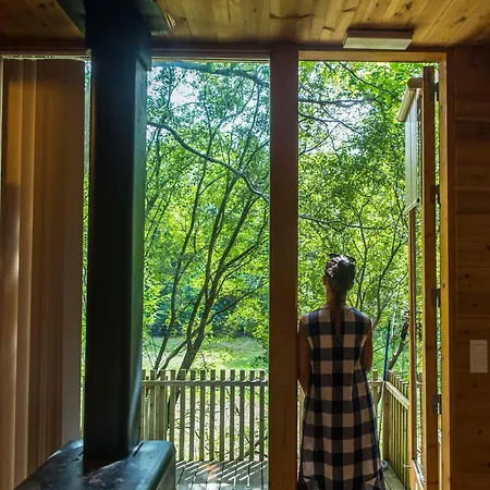 مكان تخييم Cabanas De Apriscos آكورونيا